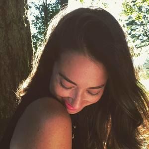 Meet your Posher, Julia